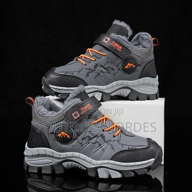 Kids Hiking Boots - thumbnail 3