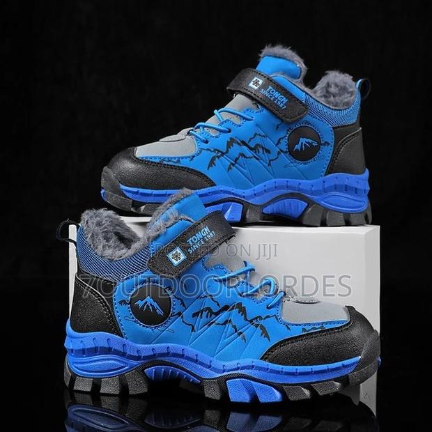 Kids Hiking Boots - thumbnail 4