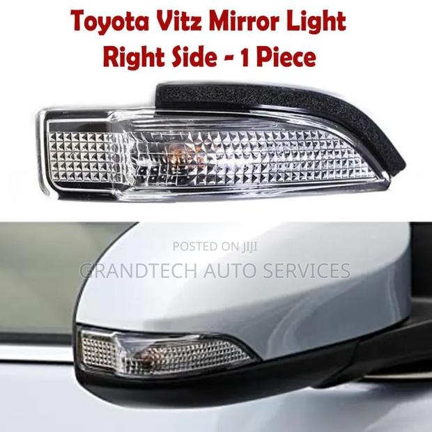 Vitz Jewela Side Mirror Indicator