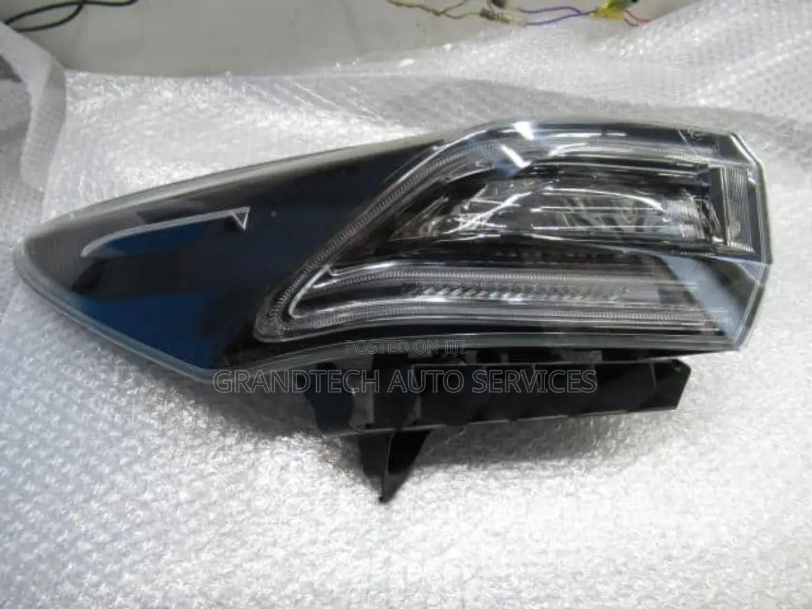 Harrier New Model Taillight 2014