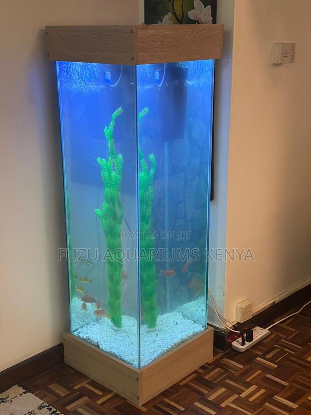 Tower Aquarium Super - main view