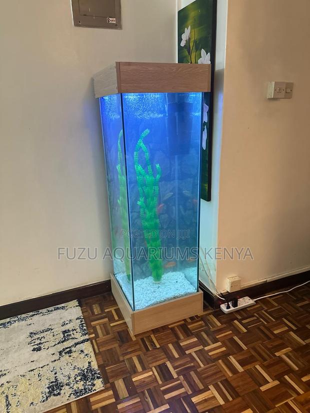 5ft Standing Tower Aquarium - main view