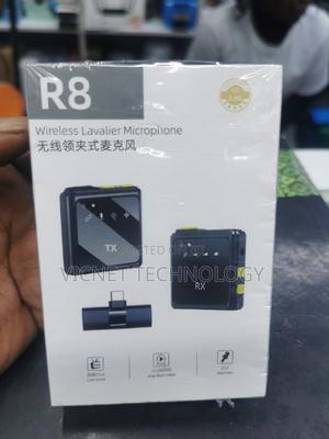 Type C R8 Wireless Lavalier Microphone - thumbnail 2