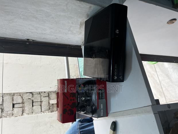 Xbox 360, Ready, 15 Games - thumbnail 3