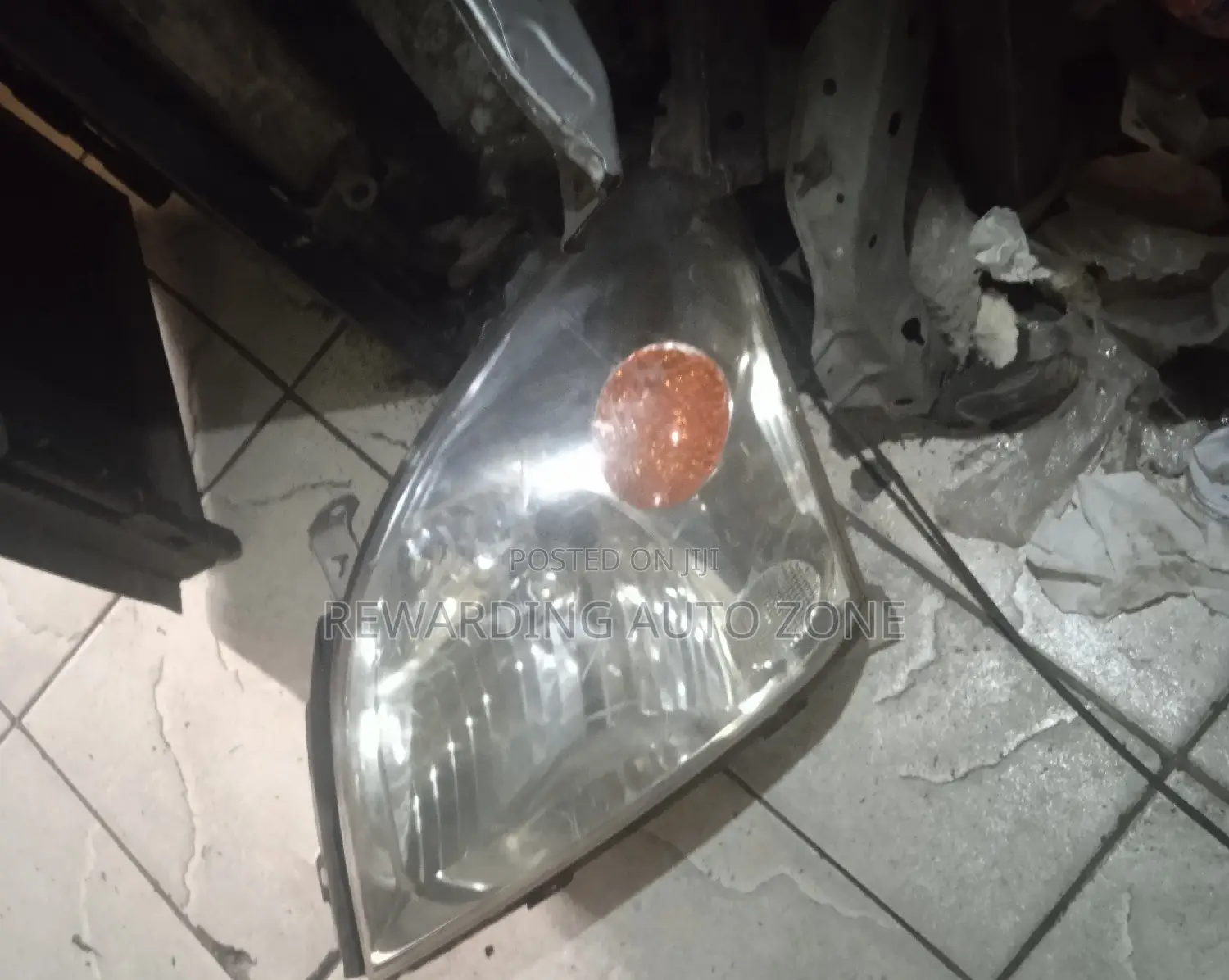 Prado 120 Headlight
