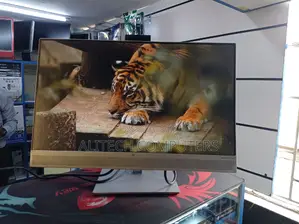 Hp Edge to Edge With Internal Web Cam and Inbuilt Speakers