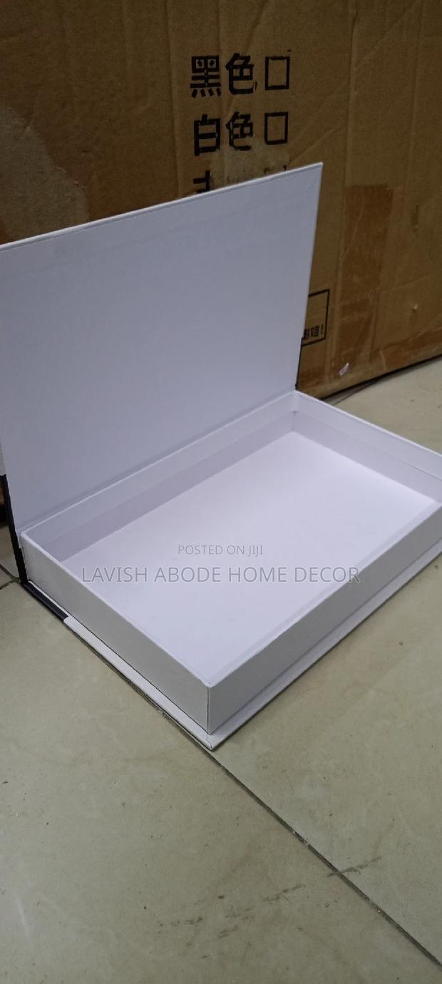 Decor Dummy Books With Storage - thumbnail 3