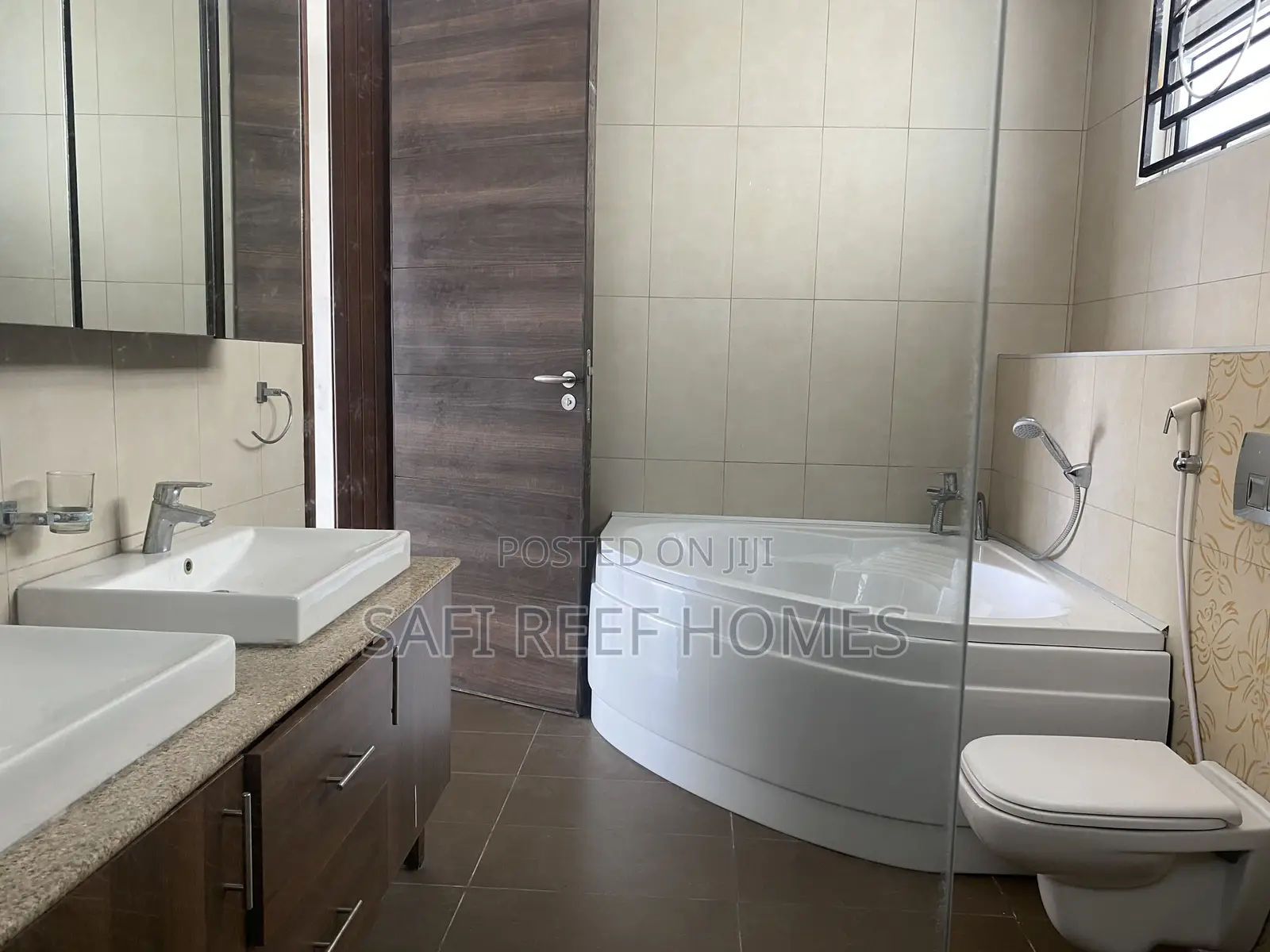 4bdrm Duplex in Nyali for sale