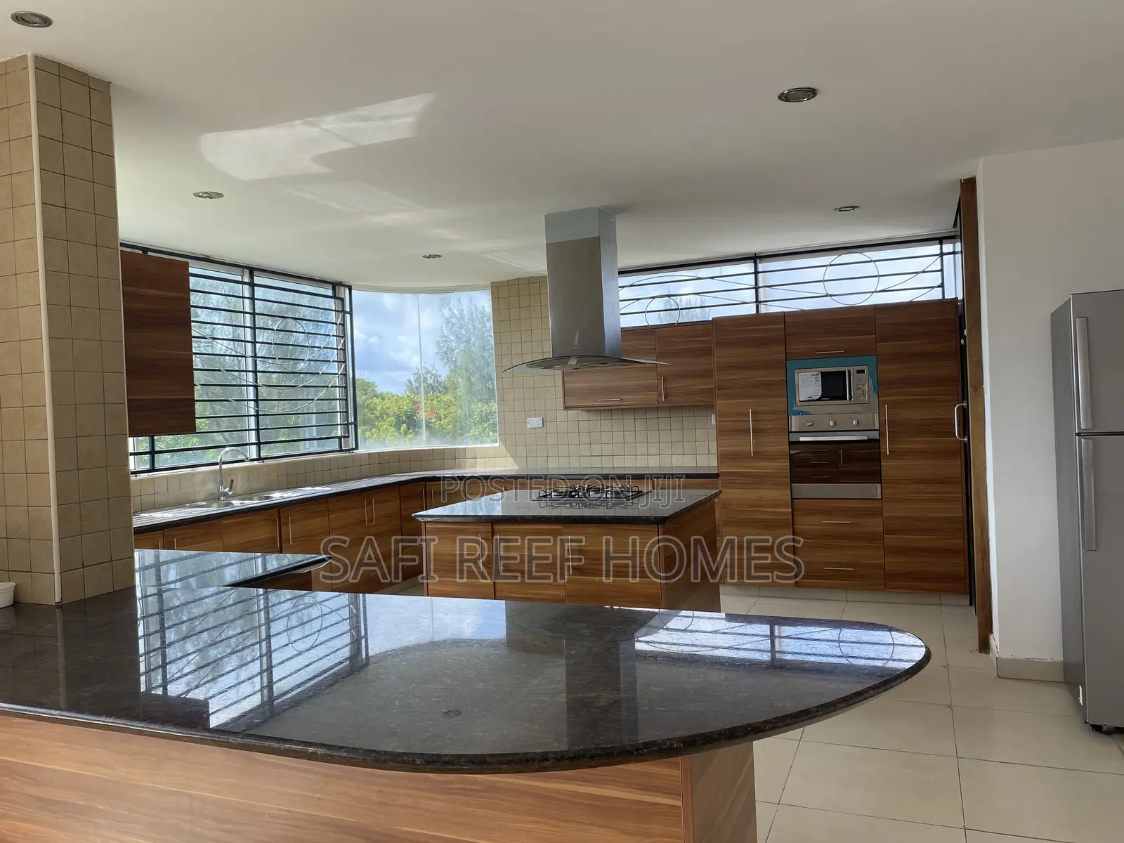 4bdrm Duplex in Nyali for sale