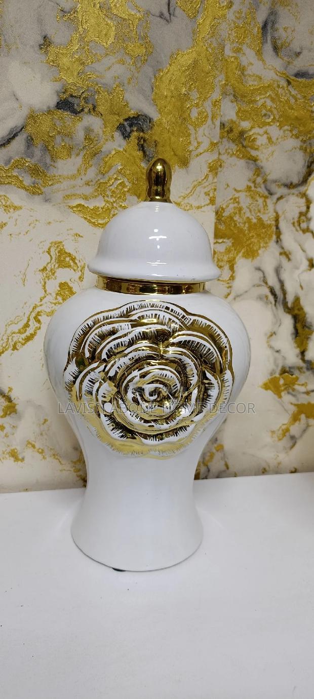 Ceramic Ginger Jar Flower Vase Gold and White - thumbnail 2