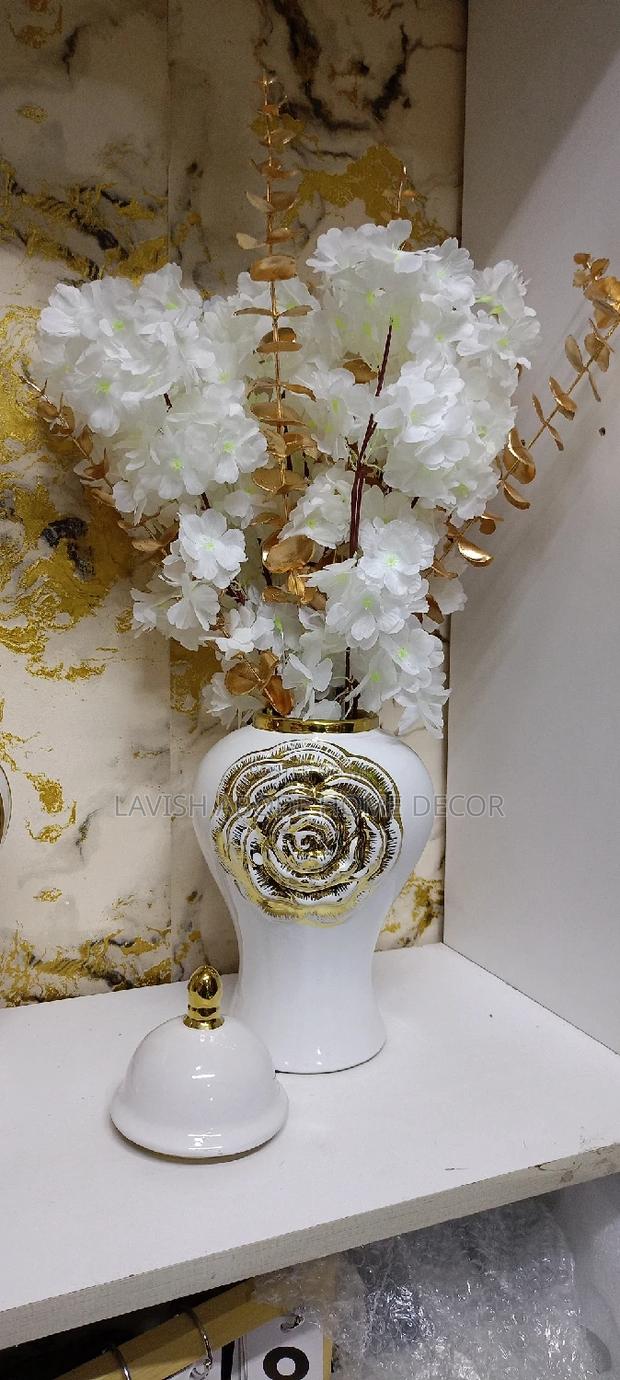 Ceramic Ginger Jar Flower Vase Gold and White - thumbnail 3