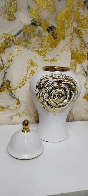 Ceramic Ginger Jar Flower Vase Gold and White