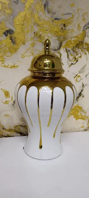 Ceramic Ginger Jar Flower Vase White Gold