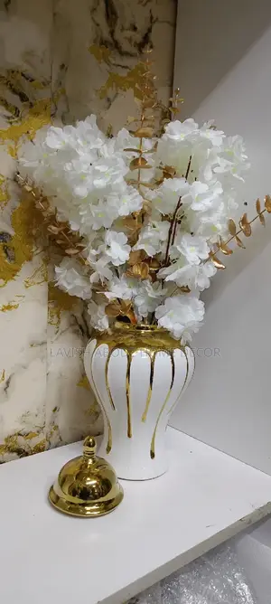 Ceramic Ginger Jar Flower Vase White Gold