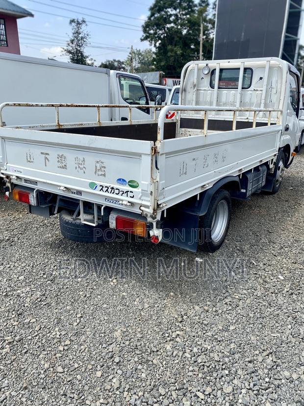 Toyota Dyna 2017 Manual 3tonne - thumbnail 9