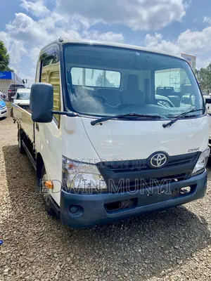 Selling Toyota Dyna Wide 3tonne Diesel