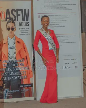 Modelling, High Fashion, Pageant and Etiquette Catwalk Class