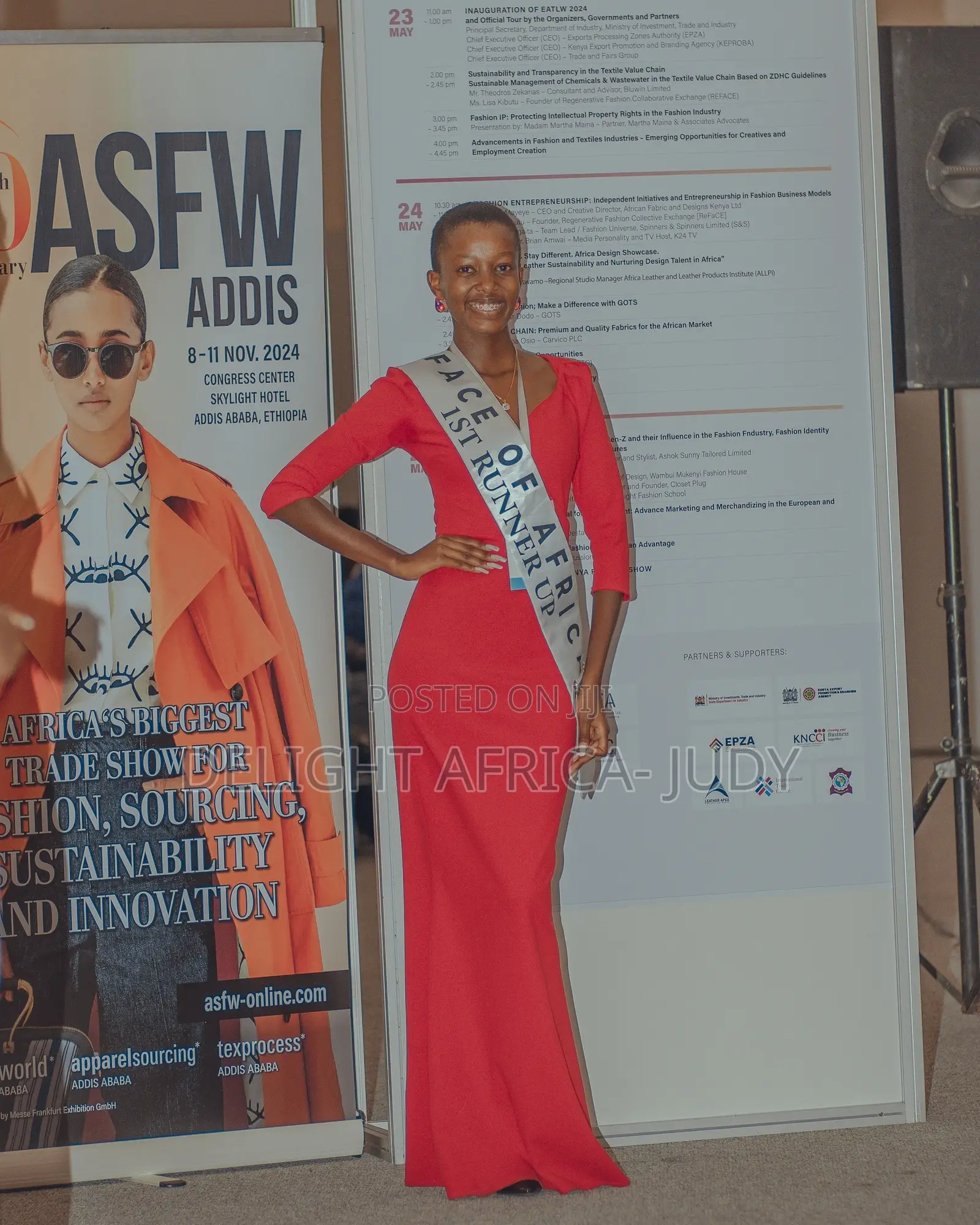 Modelling, High Fashion, Pageant and Etiquette Catwalk Class