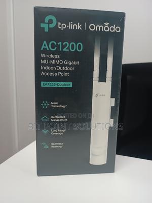 Tplink Eap225 Outdoor Ac1200 Wireless Accesspoint - thumbnail 2