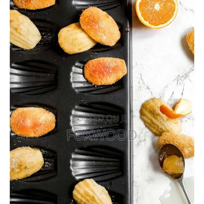 High Quality 12 Slots Nonstick Cookie Madeleines