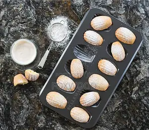 High Quality 12 Slots Nonstick Cookie Madeleines