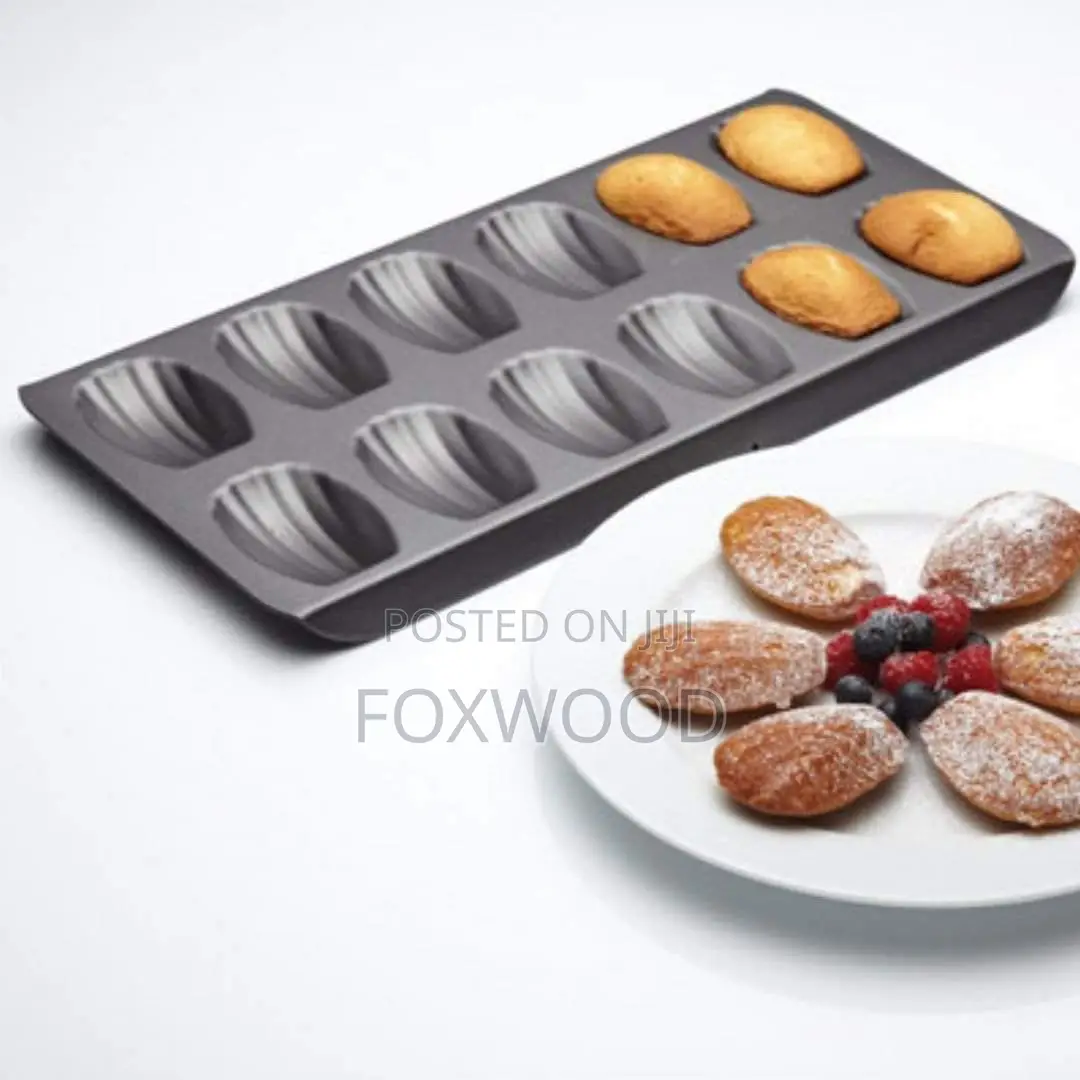 High Quality 12 Slots Nonstick Cookie Madeleines