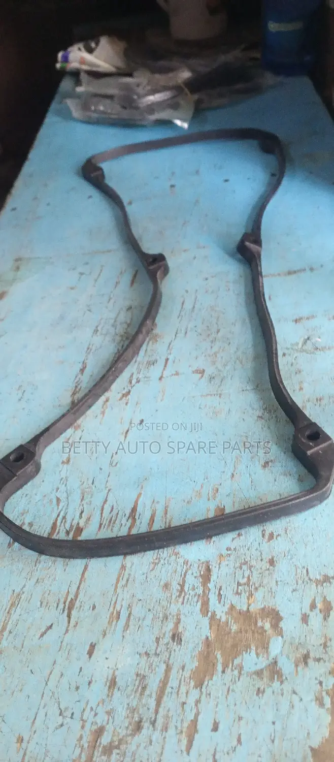 Mitsubishi Mirage 4g13 Top Cover Seal