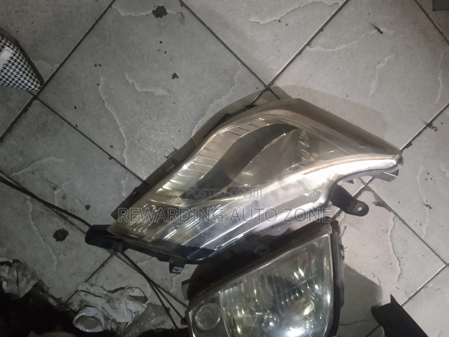 Fielder 161 Non Xenon Headlight