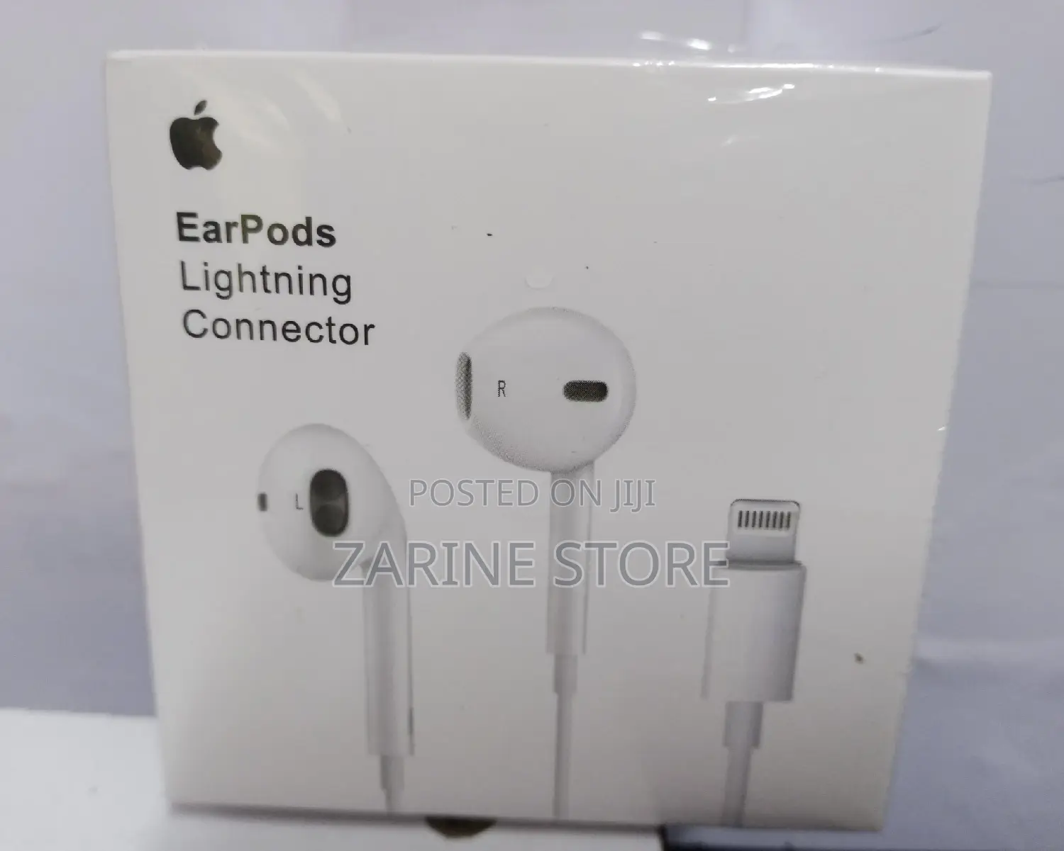 iPhone Earpods Lightening Connector