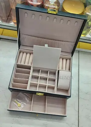 Jewellery Organizer for Chains, Watches, Rings, Earrings