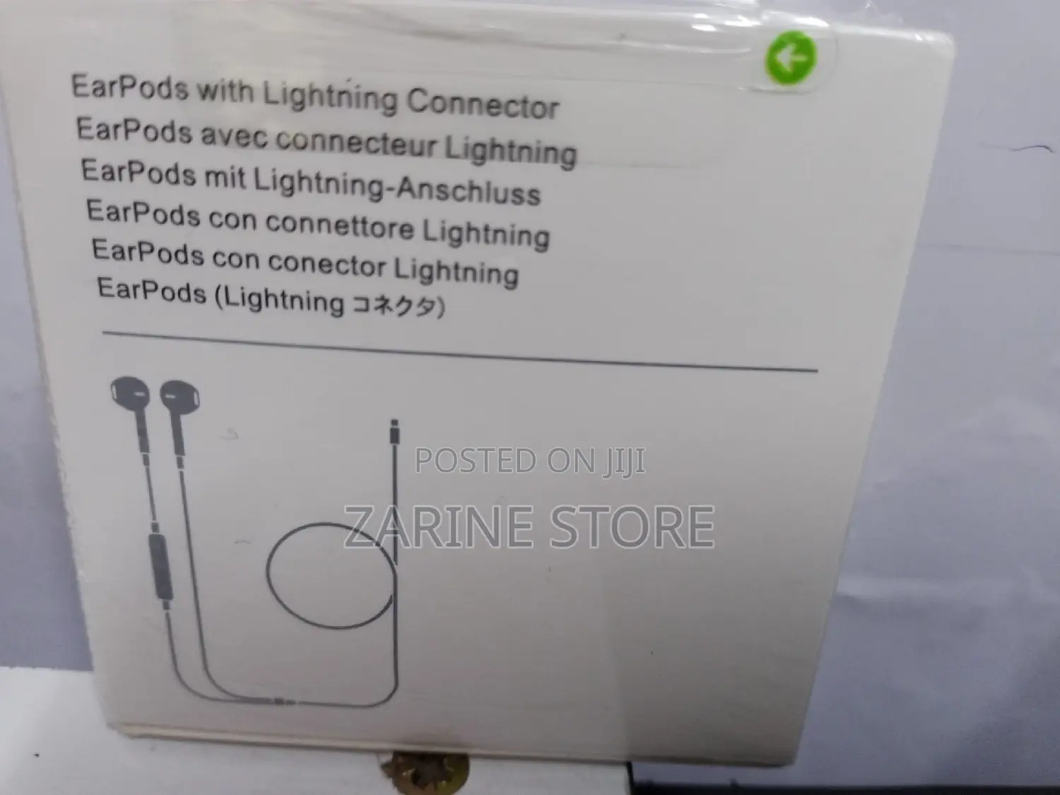 iPhone Earpods Lightening Connector