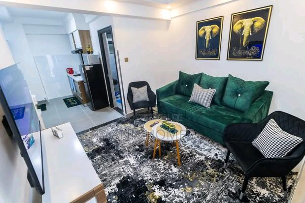 Big One Bedroom South B - thumbnail 7