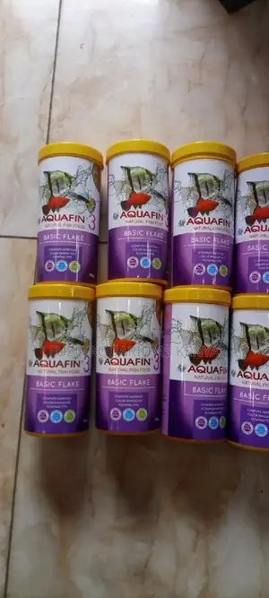 Nutritious Fish Food Flakes
