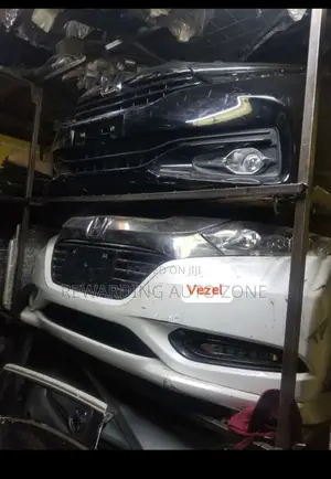 Honda Vezel Nosecut