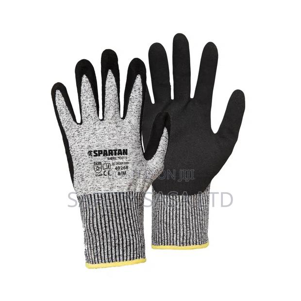 Cut Resistant Glove - main view