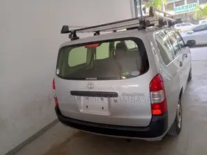 Toyota Probox 2017 Silver