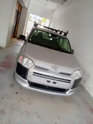 Toyota Probox 2017 Silver