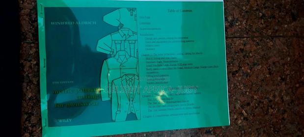 WINIFRED ADRICH Metric Pattern Cutting for Menswear Fashion