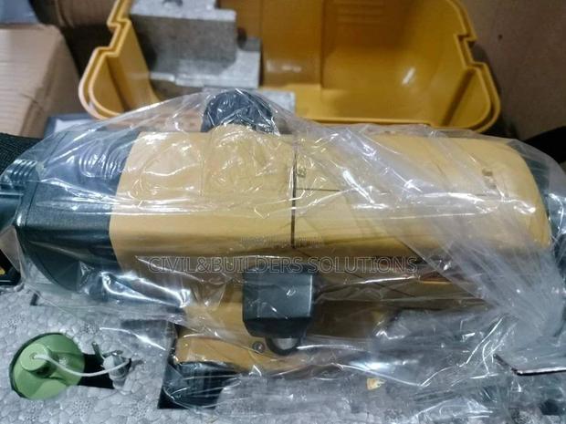 Dumpy Level With Tripods And Staff Atb4 Topcon - main view