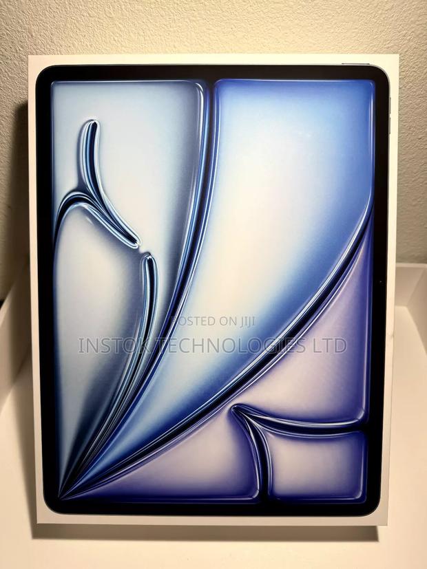 New Apple iPad Air 128 GB Silver - main view