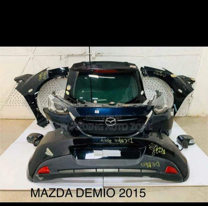 Demio 2015 Nosecut