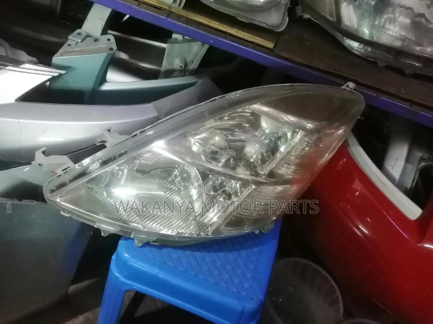 Toyota Isis 2004/2006 Non Xenon Head Lamp, Clean EX Japan