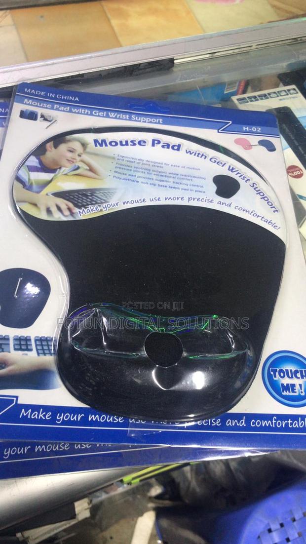 Mouse Pad With Arm Wrest - main view