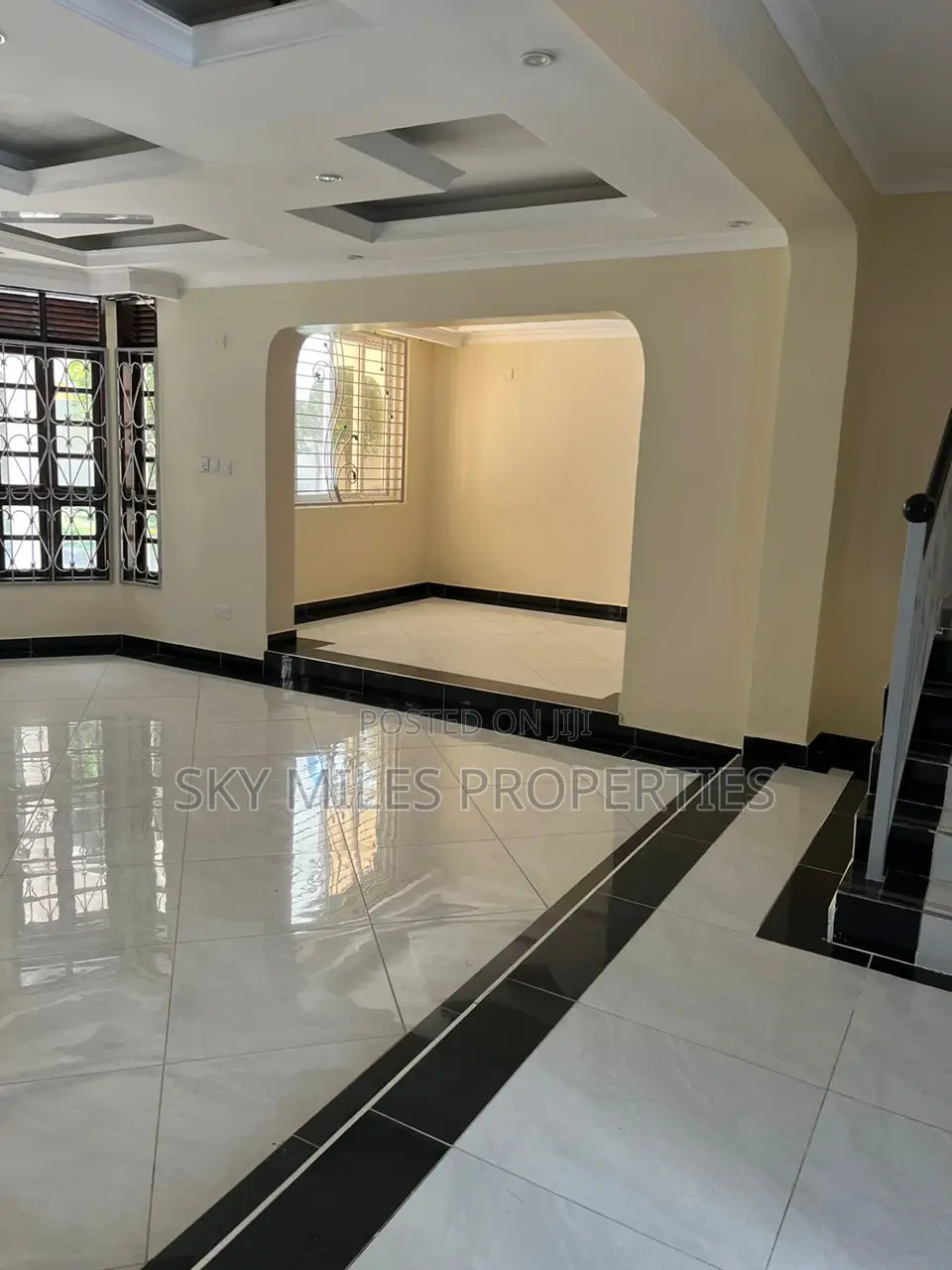 5bdrm Maisonette in La-Marina Side, Mtwapa for sale