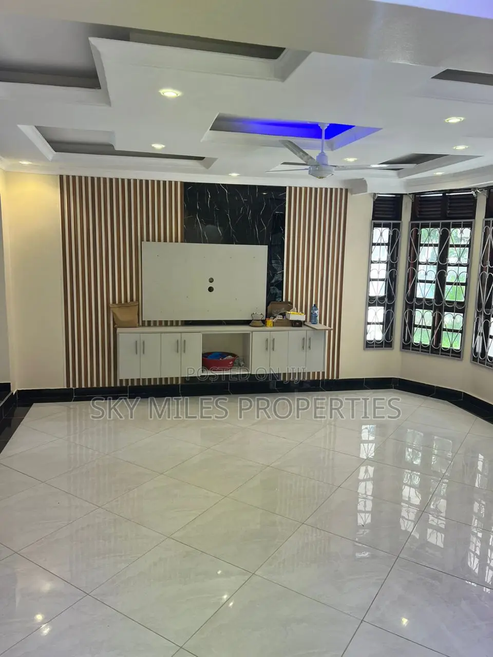 5bdrm Maisonette in La-Marina Side, Mtwapa for sale