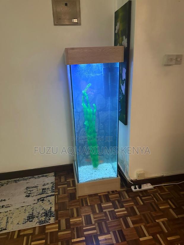 Aquarium Tower With Fish and All Accessories - thumbnail 3