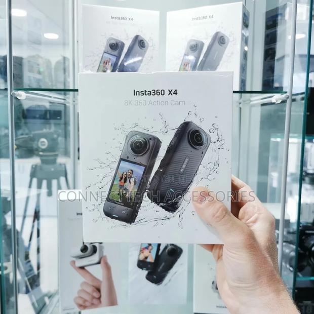 Insta360 X4 - main view
