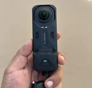 Insta360 X4