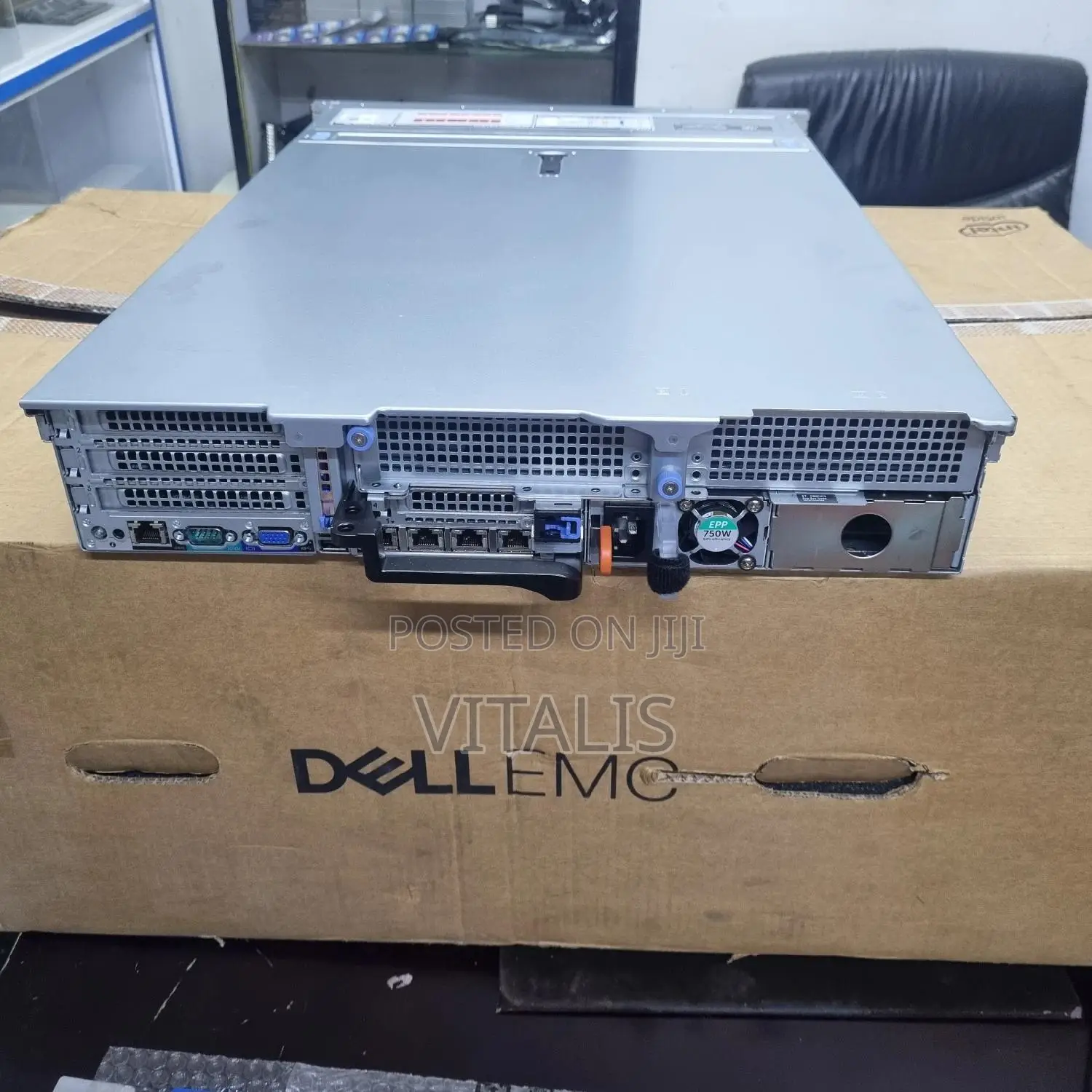 New Server Dell PowerEdge R740 64GB Intel Xeon SSD 1T