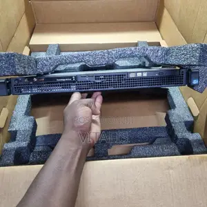 New Server Dell Poweredge R210 II 32GB Intel Xeon HDD 640GB